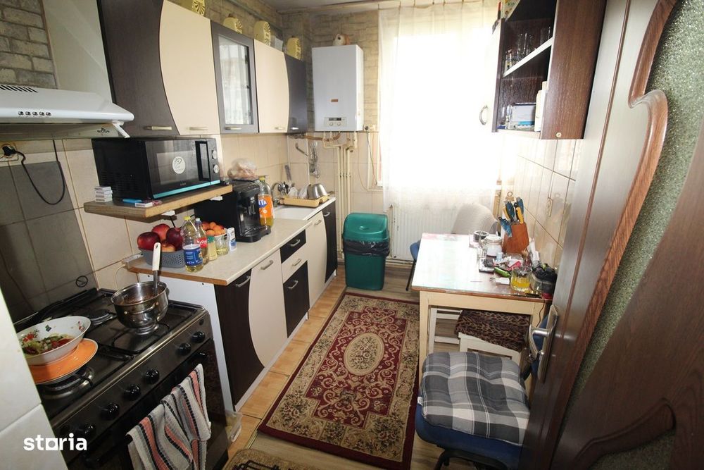 Vând apartament 2 camere în Hunedoara, zona Micro3-Profi, 45mp...