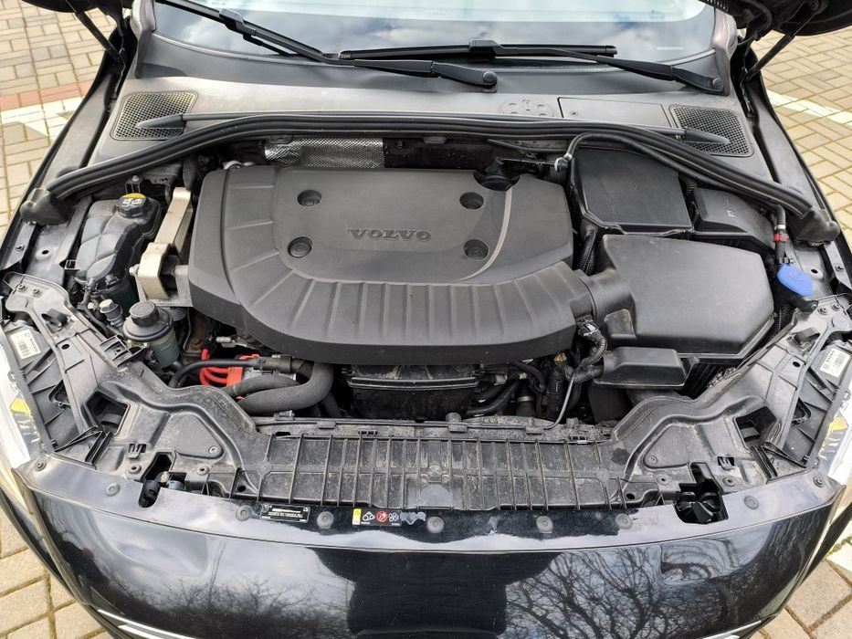 Volvo v60, 120 kw, D5 editie limitata, plug-in hybrid, an fab.2017