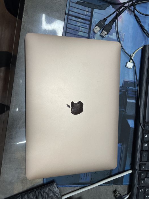 Macbook air m1 a2337 на разбор