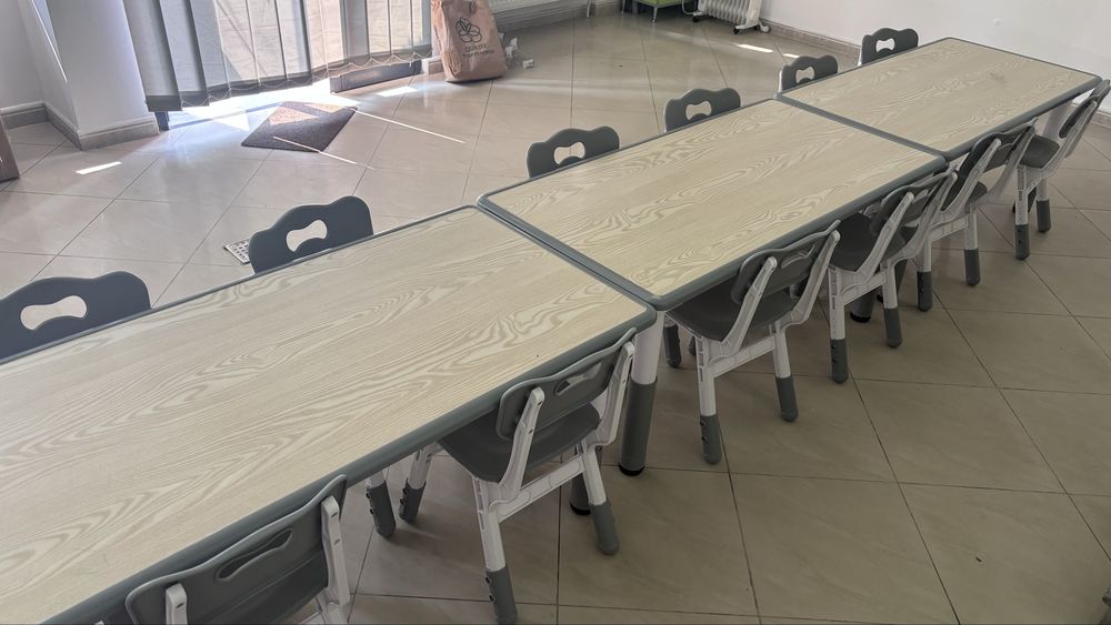 Masute si scaune pentru copii