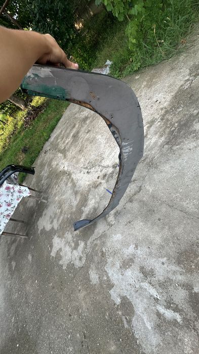 Vând lip de Honda adaptat pe golf 4 și eleron de golf 4 ver1 nou