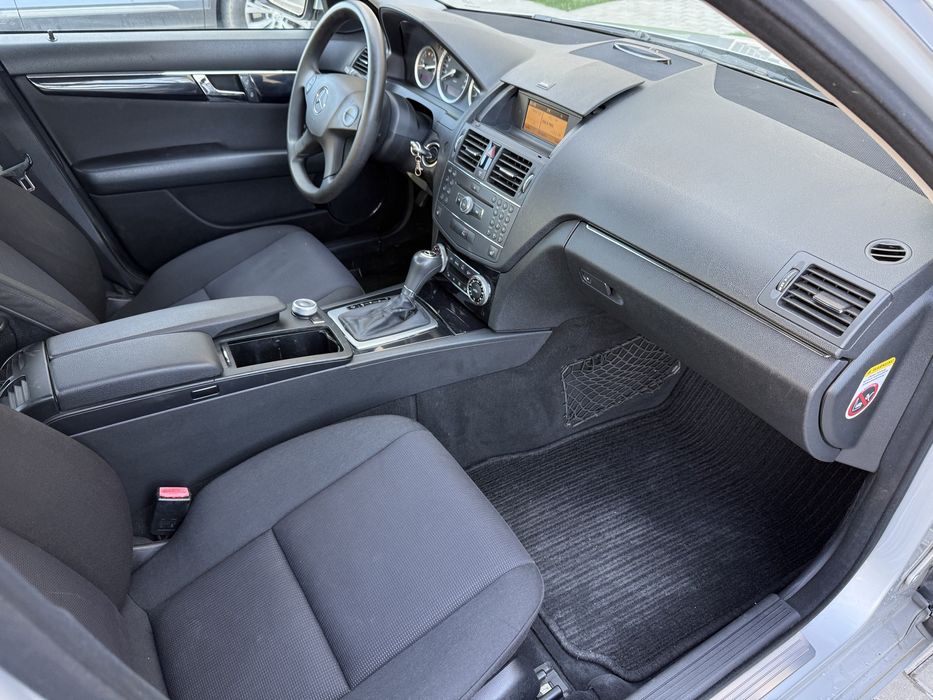 Mercedes-Benz C220  170 de cai Automat