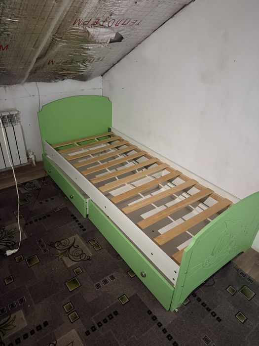 Продам детскую кровать