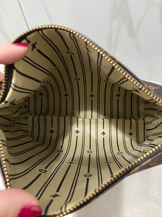 geanta LV pentru cosmetice