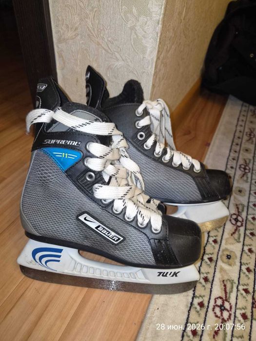 Коньки хоккейные Bauer Supreme