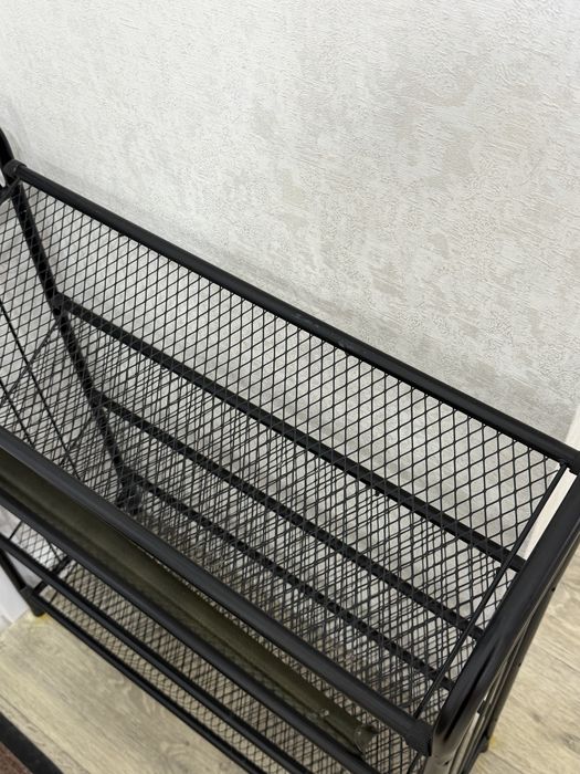 Металлчиеская обувница