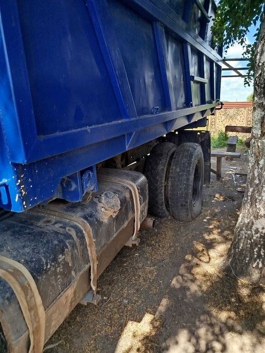 Продам КамАЗ 4425
