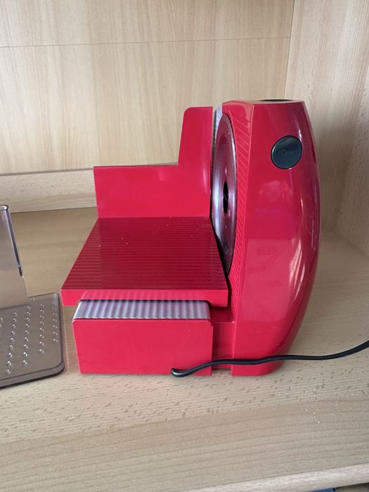 Машина за рязане на мезета Bosch