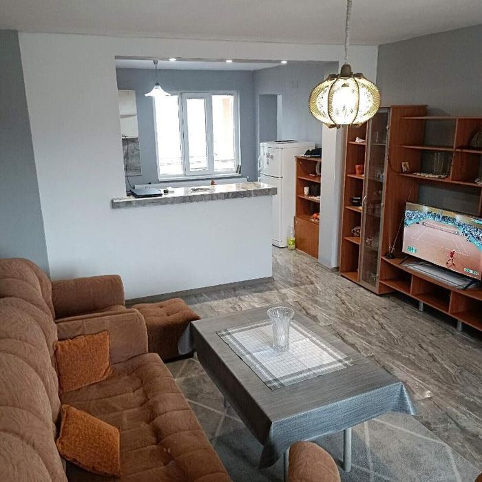 Етаж от къща в гр. Банкя.