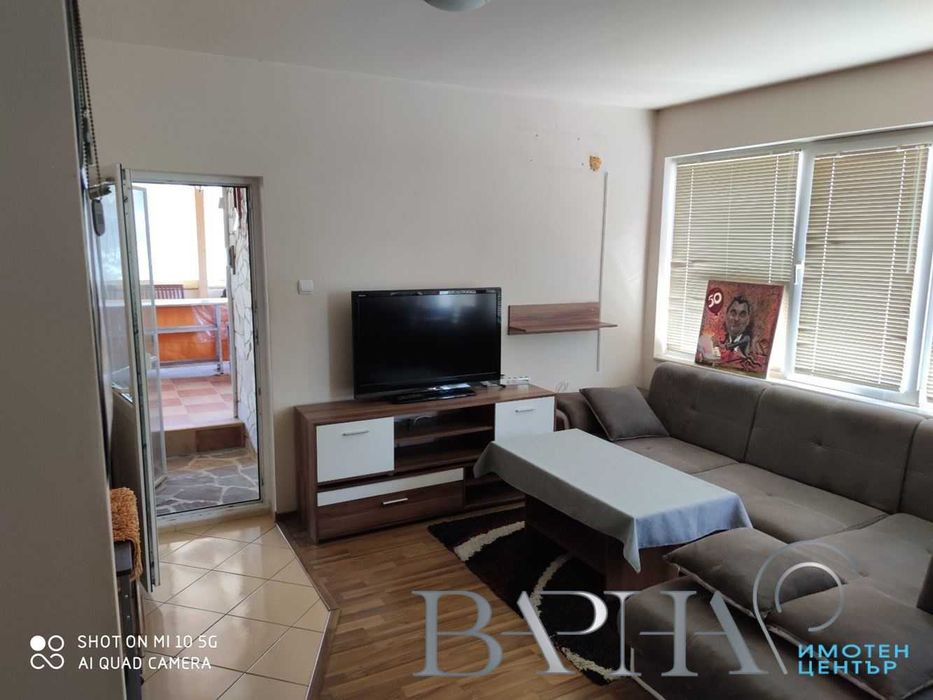 Дава се под наем Двустаен апартамент в Варна, Център - 100 кв.м за 331.5 € - Снимка #1