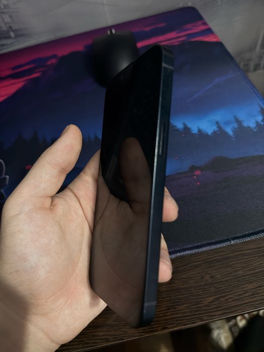 Продам айфон 13 128гб