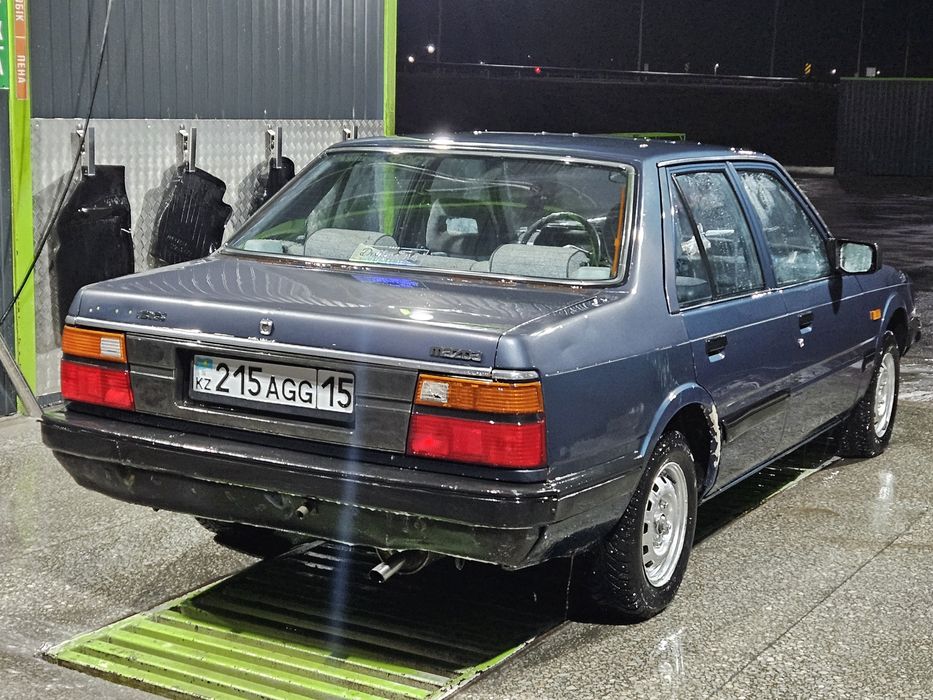 Mazda 626 LX 1986 года