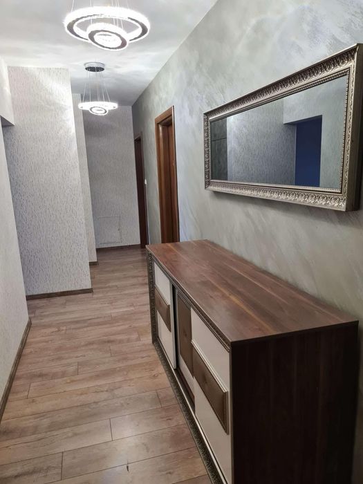 Дава се под наем Тристаен апартамент в София, Люлин 2 - 110 кв.м за 700 € - Снимка #14