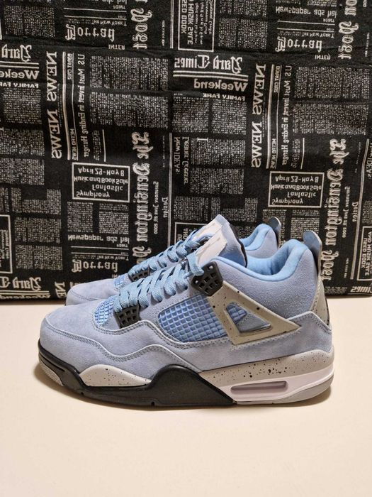 Air Jordan 4 Retro University Blue