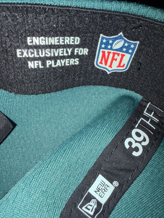 Шапка на Philadelphia Eagles