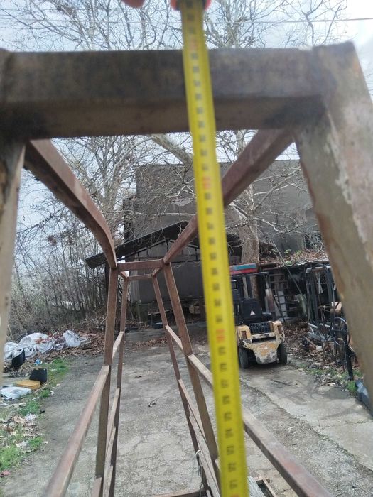 Пирамида за дограма