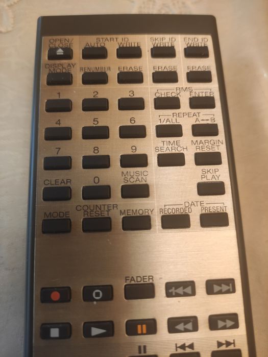 Telecomanda  SONY  Digital Audio Tape Deck DAT model: RM-D77A/D