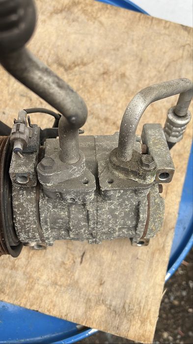 Компрессор кондиционера Тойота Хайс Toyota Hilux Исузу