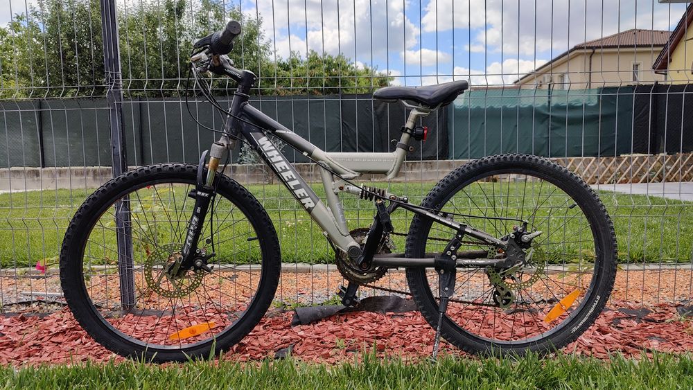 Mountain bike full suspension 24" Wheeler