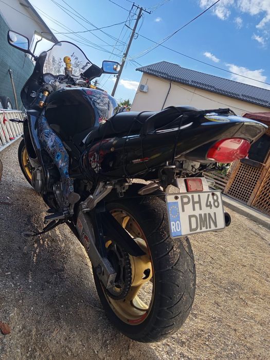 Schimb cu auto Yamaha thundarcat 600 an 2001