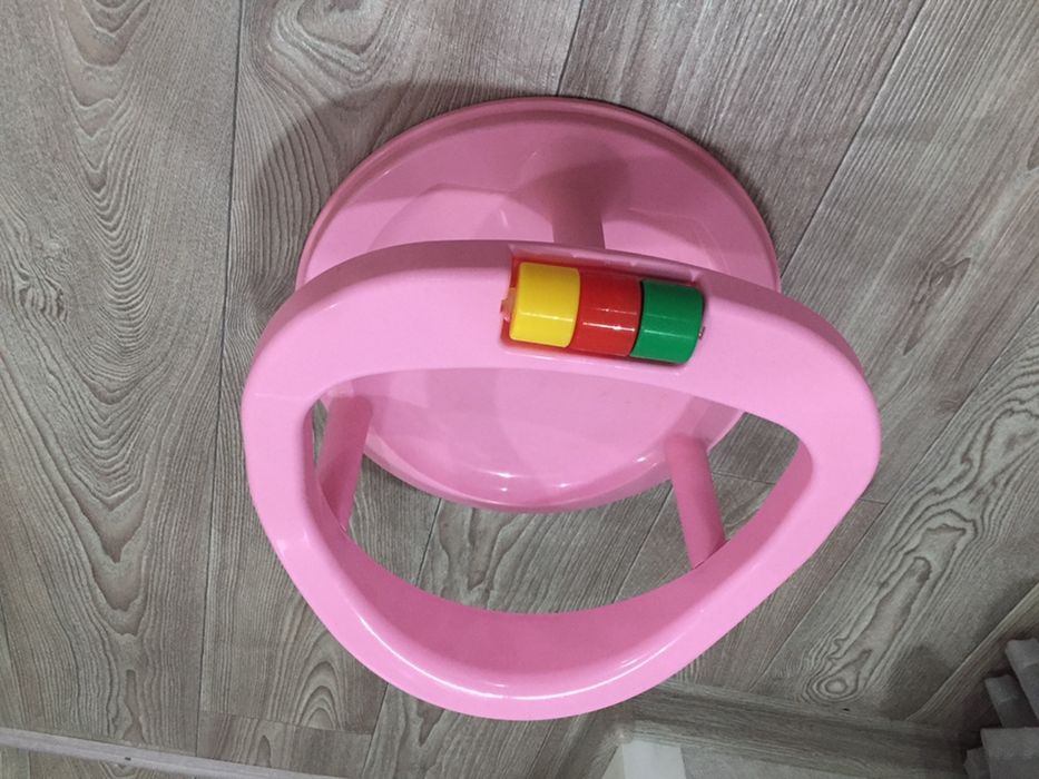 Детское купание малыша