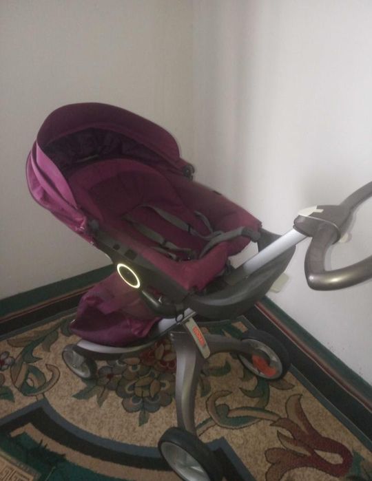 Продам коляску Stokke