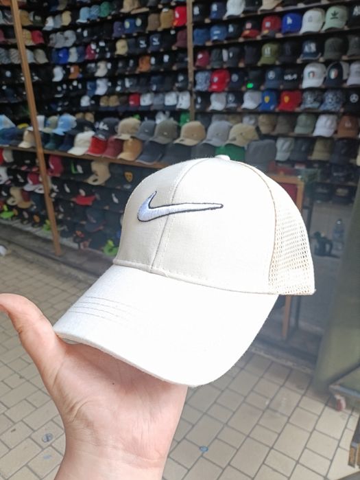 kepka sikidka  setkali