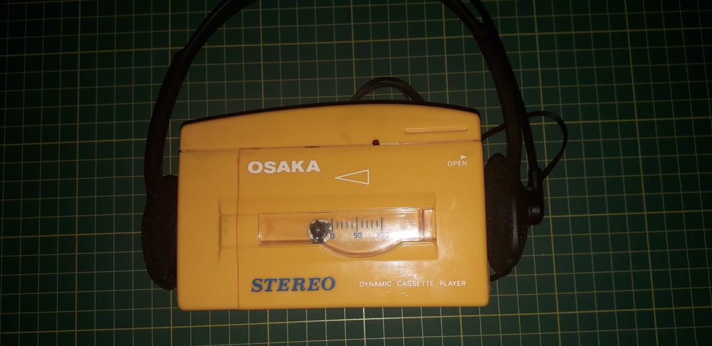 Walkman Osaka aproape functional