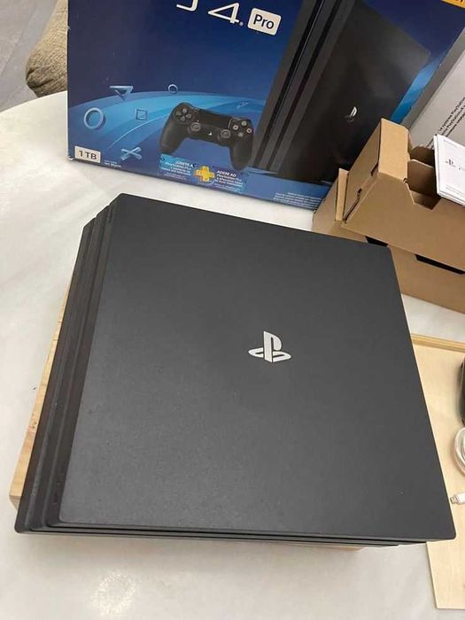 Playstation 4 PRO va PS4 Slim o'yinlar bilan + geympadlar