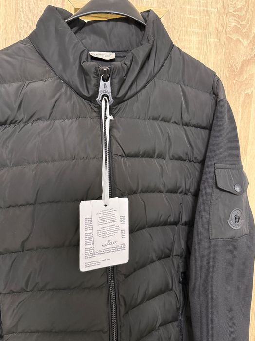 Moncler жилетка чисто нова