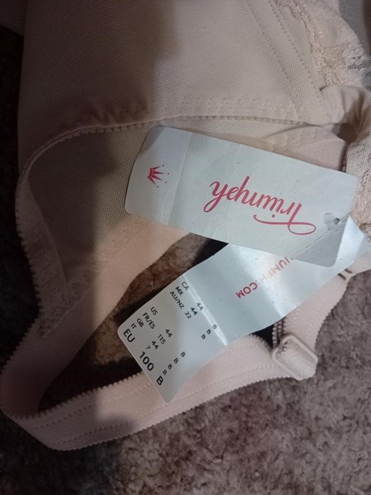 Triumph-нов корсет-100 B