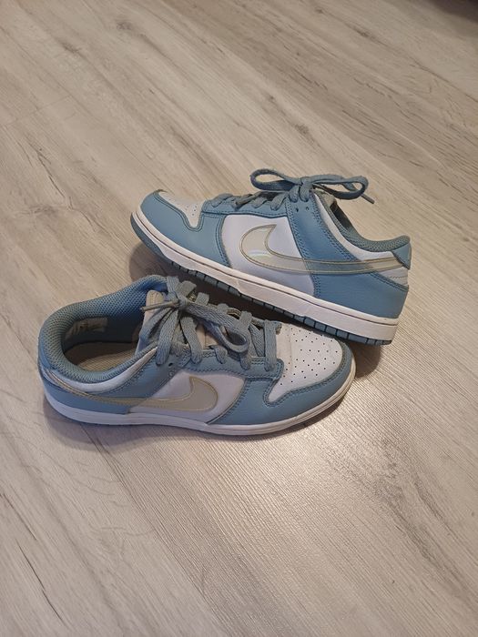 Adidasi nike fata 34