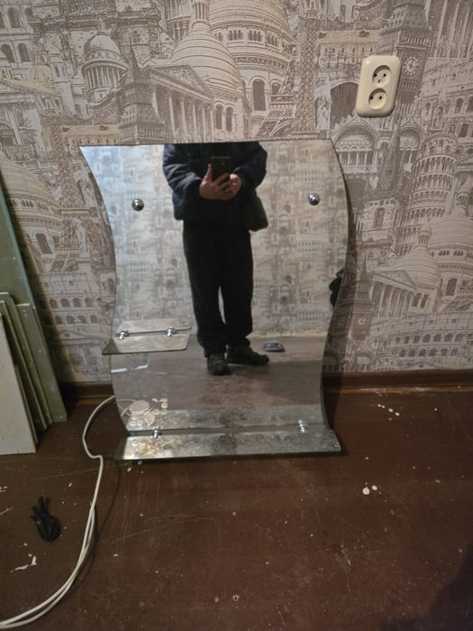 Продам зеркало в ванную