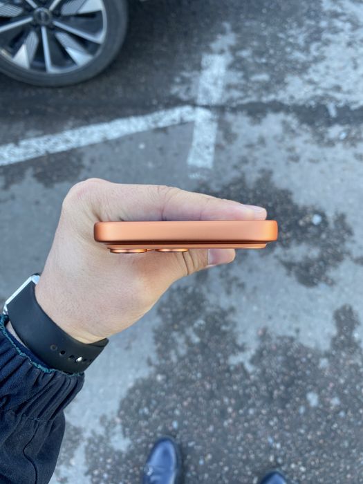 Iphone  17 promax orench 256