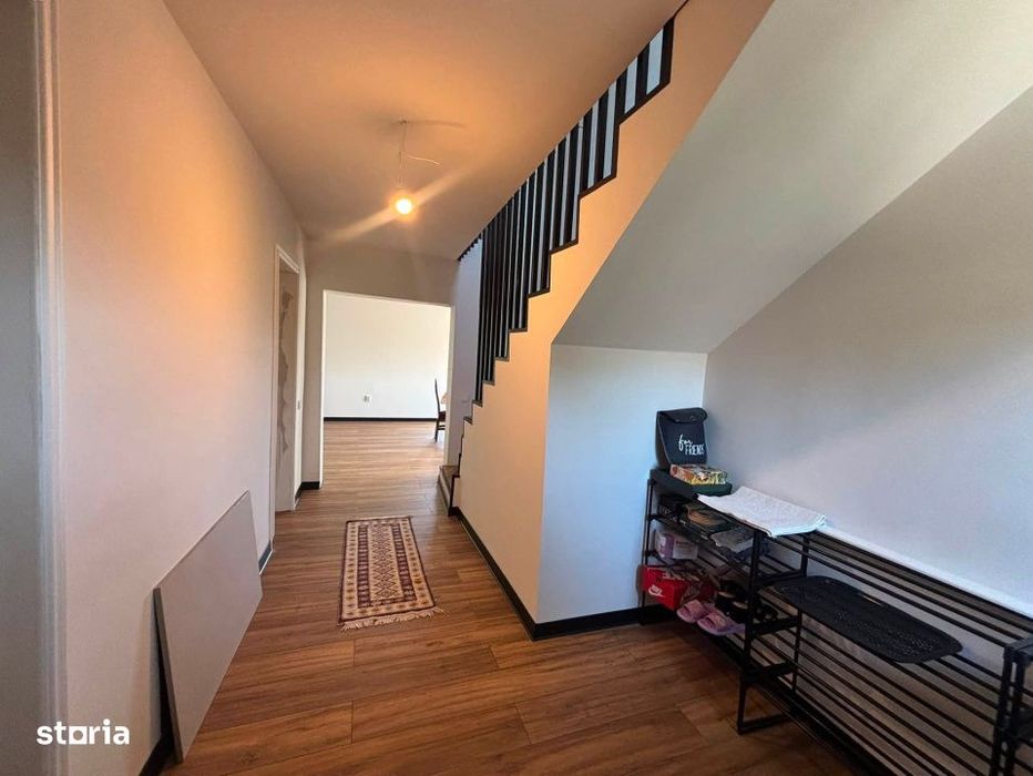 Casa D+P+M 7 camere, 313 mp utili,962 mp teren, Zona Ocolis