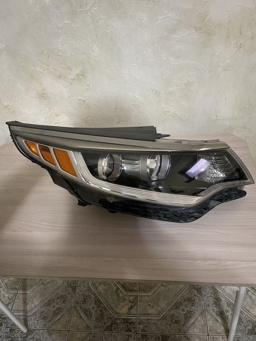 Продам фару правую на киа оптима 2017 года американец в отличном состо