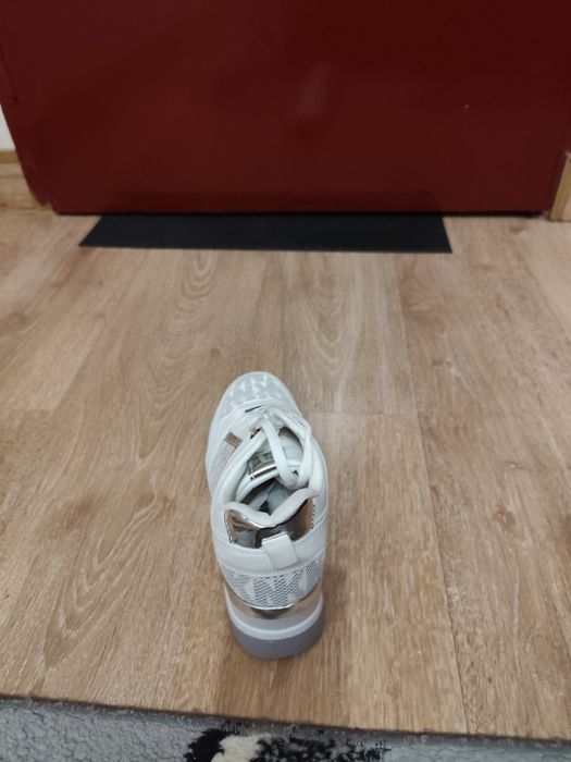 Маратонки с платформа