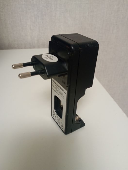 Продам зарядное устройство