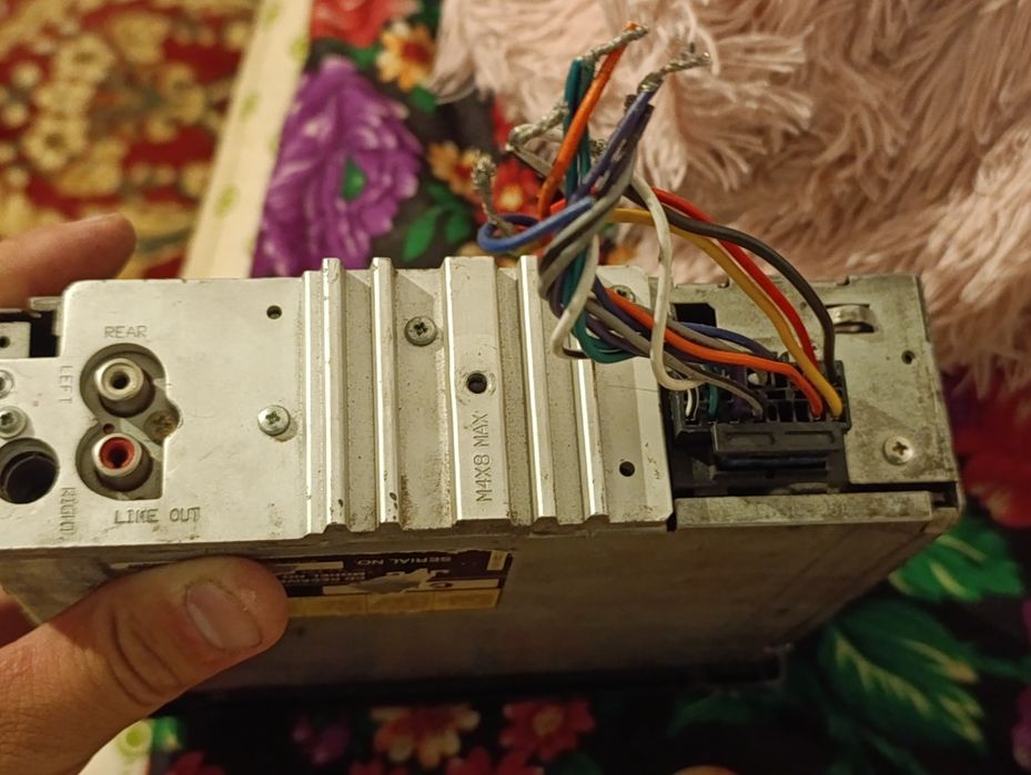 JVC мафон KD-G396