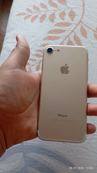Продам Айфон 7 в идиалном состояние