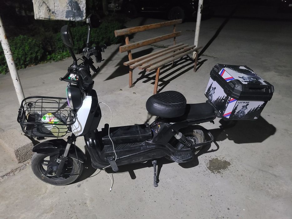 Skuter 2mln 500 ming garantiya bor