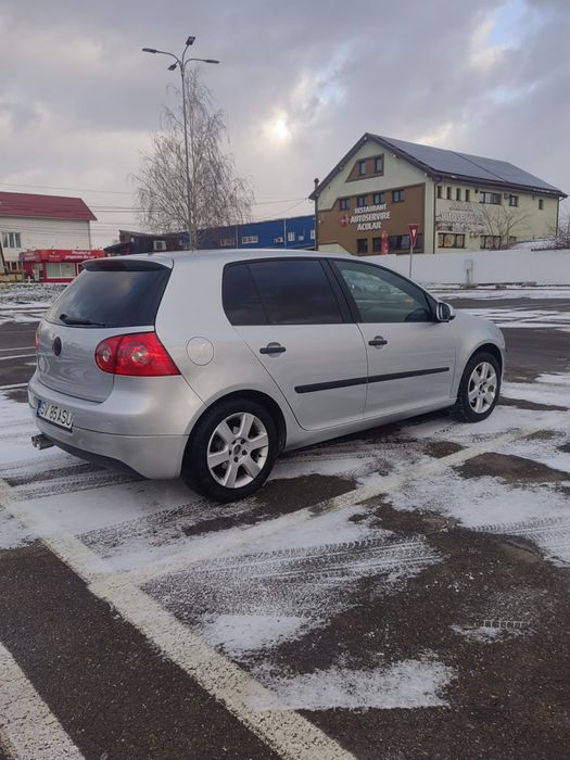 Vând Volkswagen golf 5.