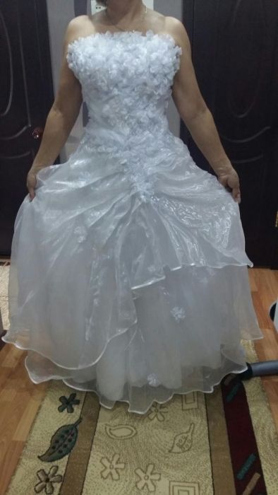 Продам свадебное платье