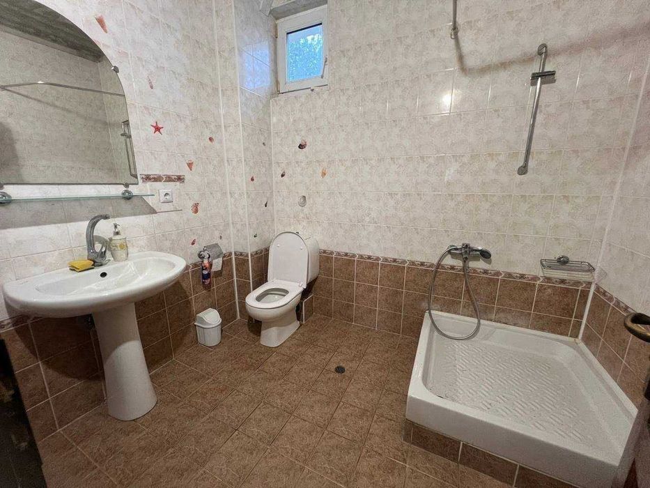 Самостоятелна Къща в Ален мак - 1500 евро