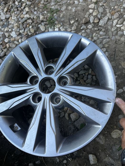 Jantă hyundai elantra  r16.cod:52910-f2200.