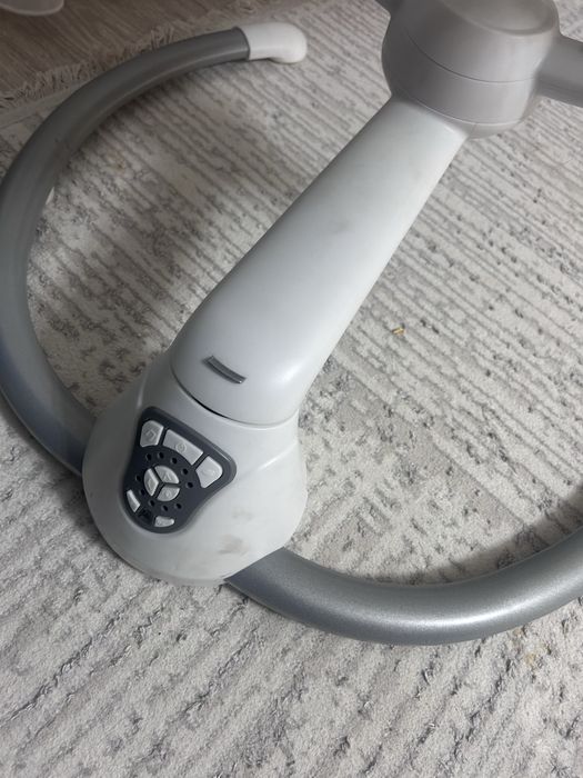 Продаю шизлонг  в хорошем состояние