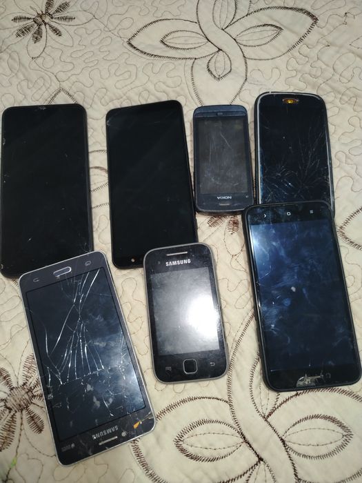Buzulgan telefonlar bor 7 tacha zapchastga omoqchi boganlaga