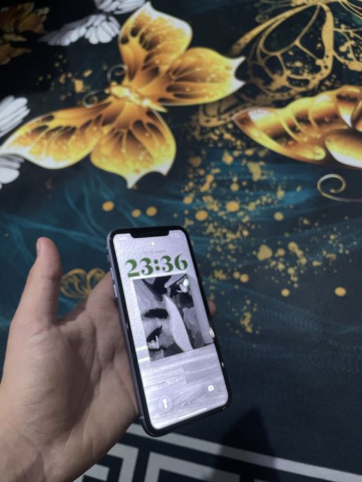 Продам iPhone 11