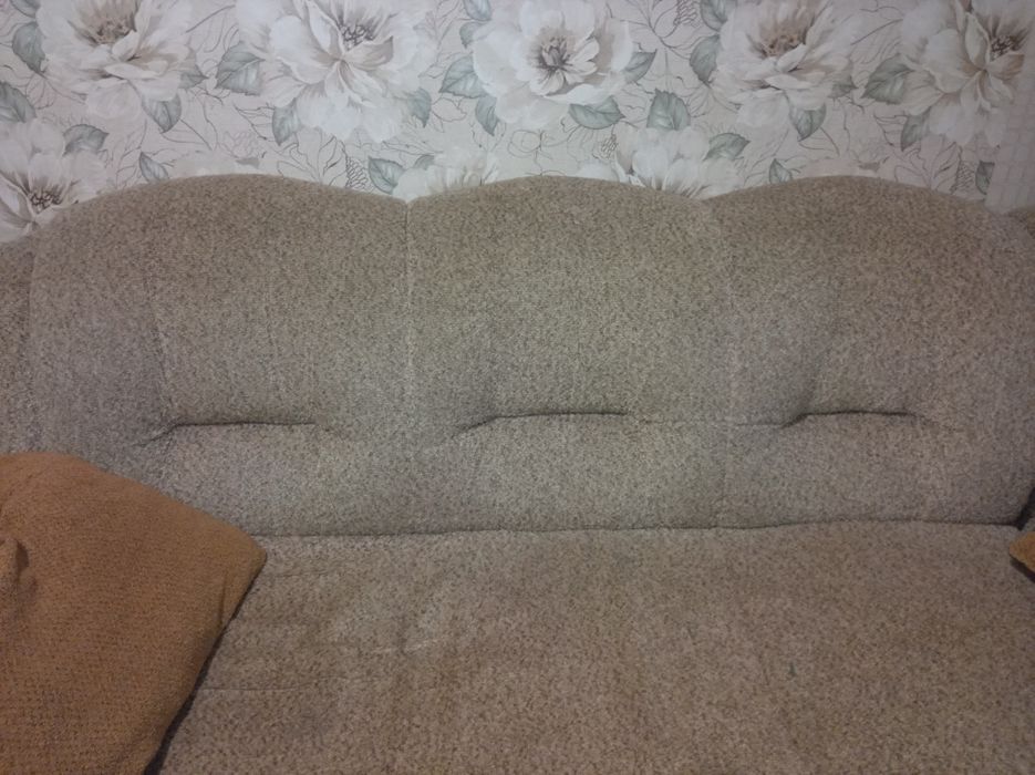 Срочно продам угловой диван