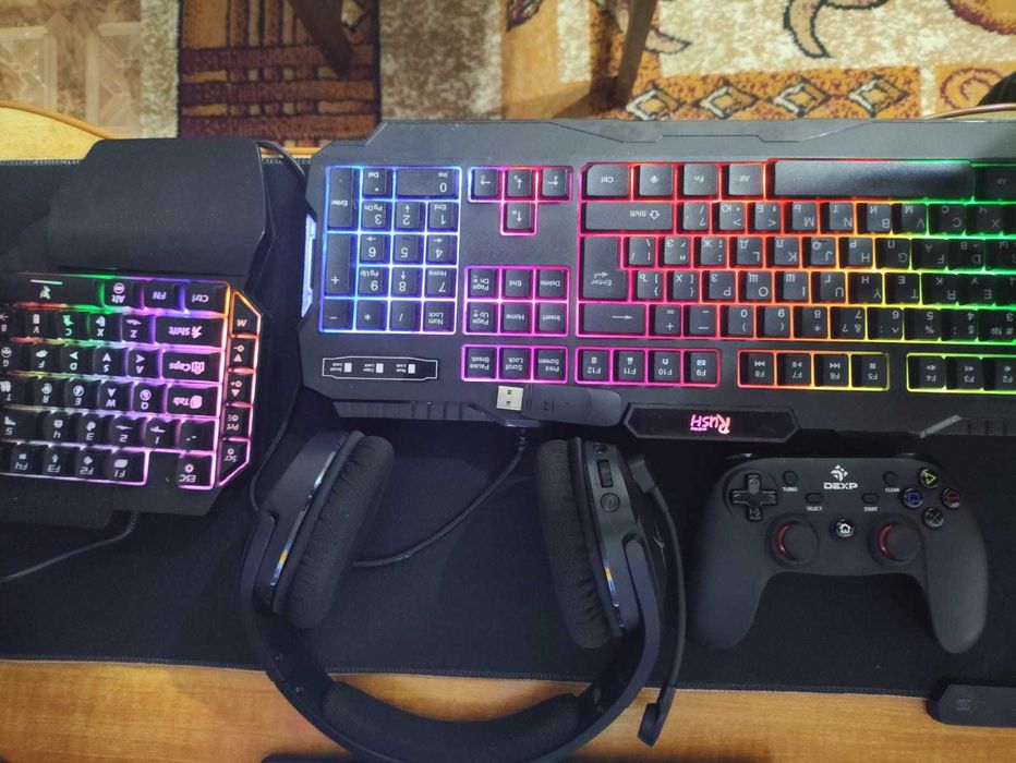 продам наущник Hyperx